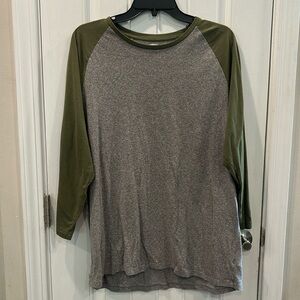 Old Navy men’s soft wash 3/4 sleeve shirt